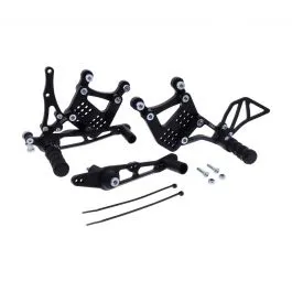 KIT REPOSE-PIEDS ARRIERE TRW MCF155SP TUV 3 KIT REPOSE-PIEDS ARRIERE TRW MCF155SP TUV